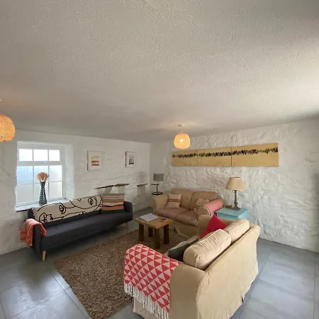 Bodriggy Barn Holiday Near St Ives