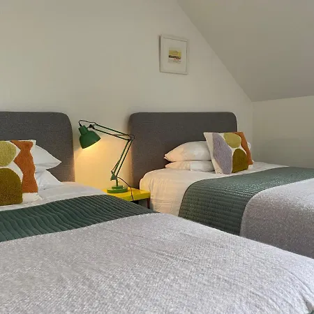Bodriggy Barn Holiday Near St Ives *